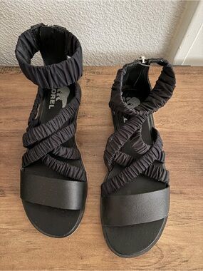 Sorel Black Ruched Ankle-Strap Sandals